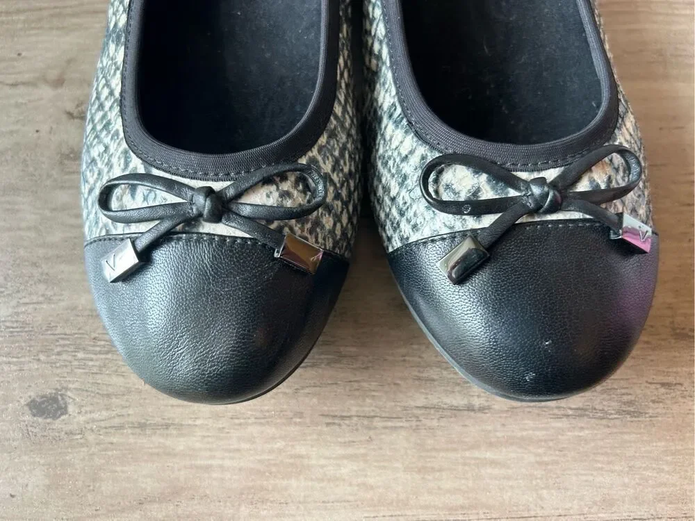 Vionic Women's Sz 7.5 Ballet Flats Minna Boa Snake Print work career comfy EUC